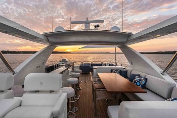 Overnight Yachts